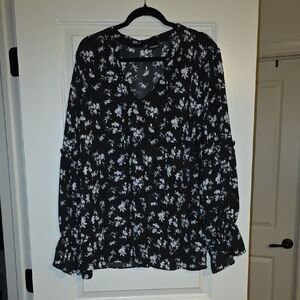 Torrid Black and White Floral Blouse 3XL